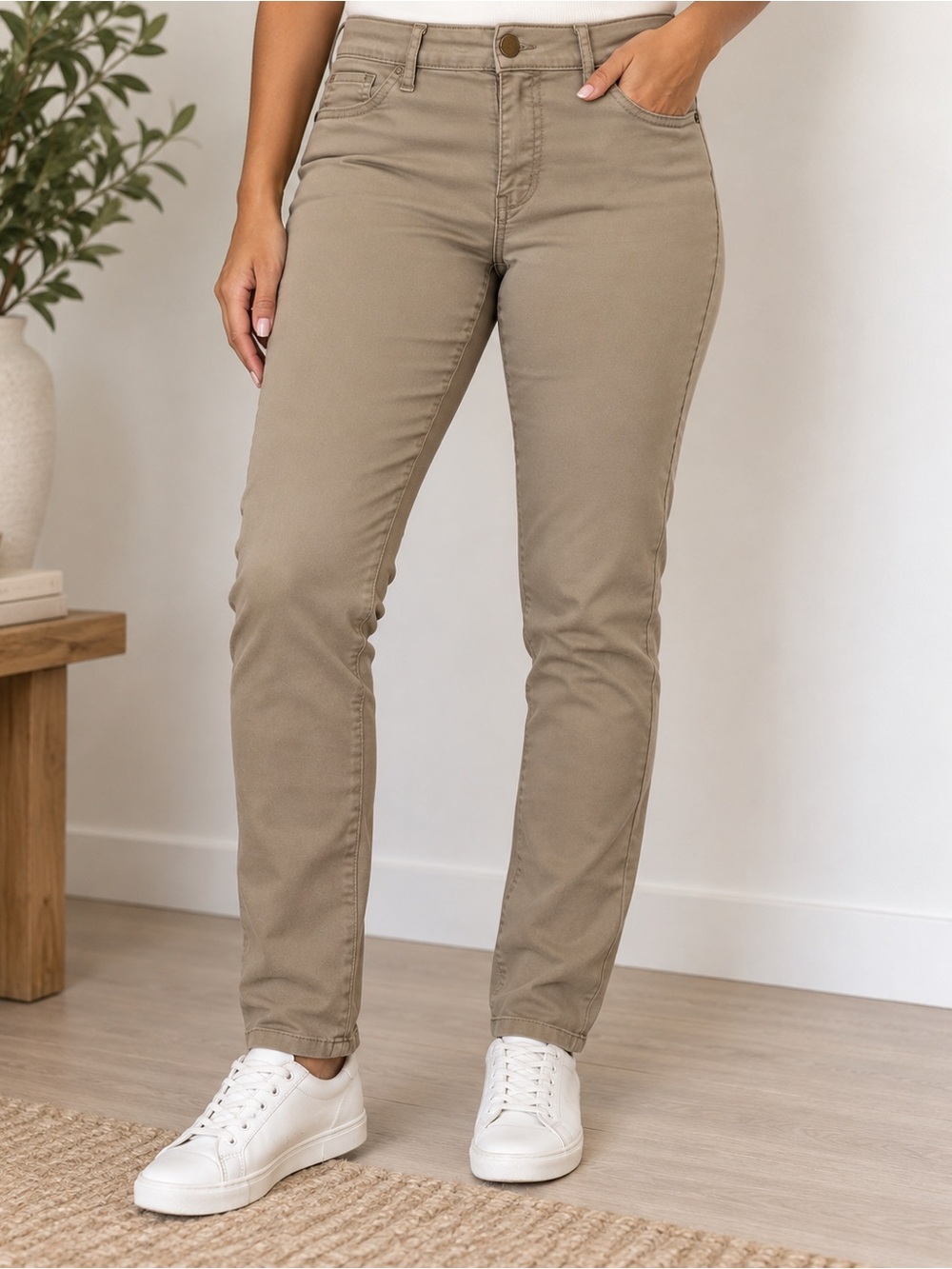 New York & Company Soho Jeans Crosby Slim Leg Khaki Pants Women's 12 Stretch